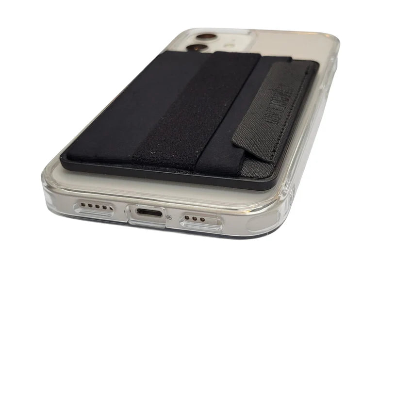 4-Benefits-to-a-Magnetic-Wallet AquaVault Inc.